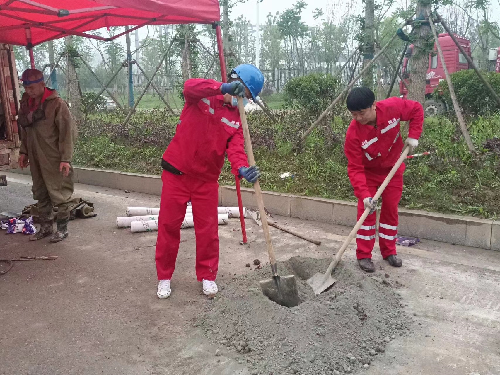 托克逊管道疏通哪家好】及时进行市政管道清淤