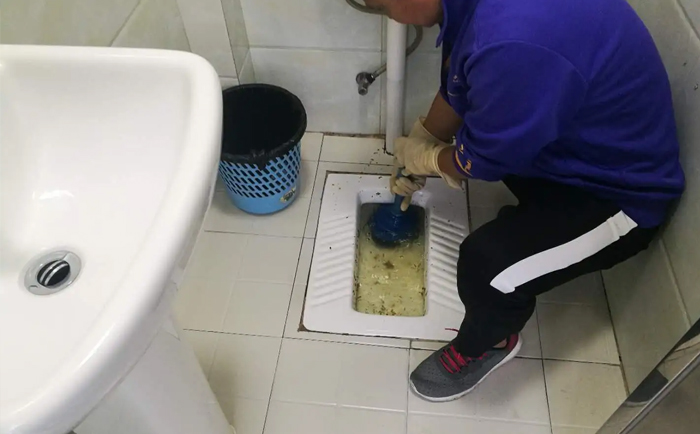 托克逊疏通蹲坑